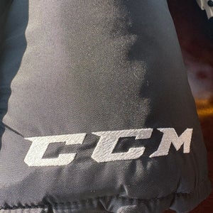 Medium Junior CCM JetSpeed FT485 Hockey Pants (Used)