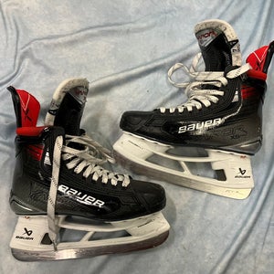 Senior Bauer Vapor X5 Pro Hockey Skates Narrow Width 7 (Used)