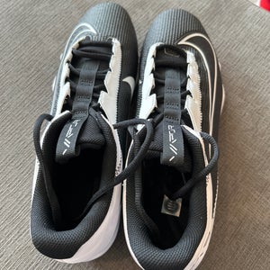 Men's  New Size M 11.5 (W 12.5) Nike Low Top Vapor Speed Molded Cleats (New)