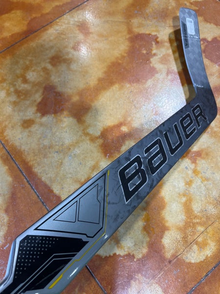 Senior Bauer Supreme M5 Pro Goalie Stick Regular 26" Paddle (Used)