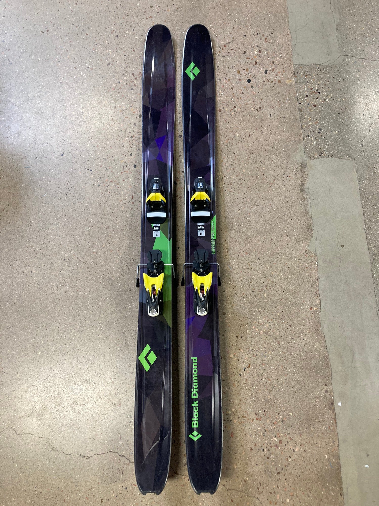  Route 105 スキー 185cm、カバー付き Route 105 スキー 185cm、カバー付き Route 105 スキー 185cm、カバー