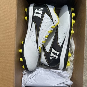Kids Size M 3.5 (W 4.0) Youth Warrior Vex 3.0 (New)