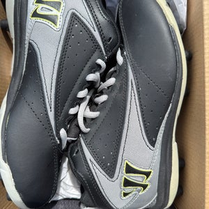 Kids Size M 3.0 (W 4.0) Youth Warrior Vex 3.0 (New)