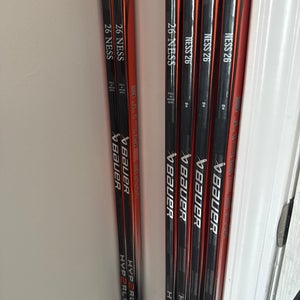 Intermediate Bauer Vapor Hyperlite 2 Left Hand Hockey Stick P28 Pro Stock (New)