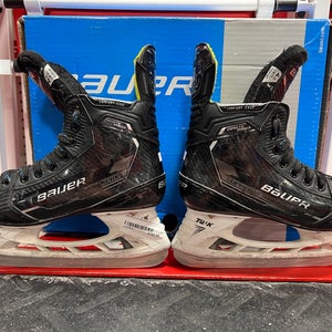 Bauer Supreme Ignite Pro+ Hockey Skates Size 4.5 (Used)