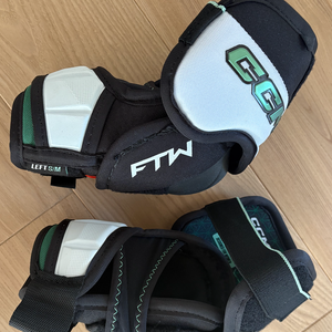 Senior Small CCM FTW Elbow Pads Pro Stock (New)