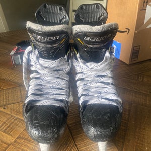 Bauer Supreme M5 Pro Hockey Skates 6.5 (Used)