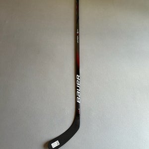 New Intermediate Bauer Vapor X5 Pro Right Handed Hockey Stick 55 Flex P92