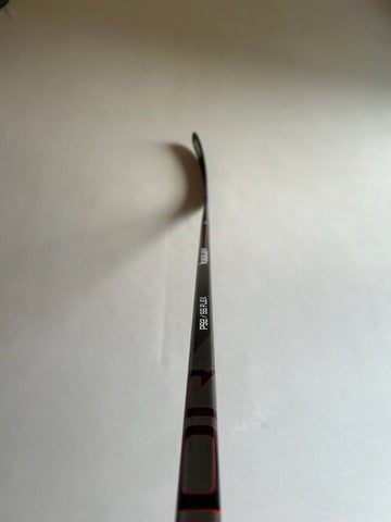 New Intermediate Bauer Vapor X5 Pro Right Handed Hockey Stick 55 Flex P92