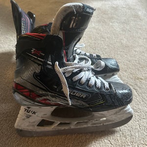 Bauer Vapor 2X Pro Hockey Skates Regular Width Pro Stock 7.5 (Used)