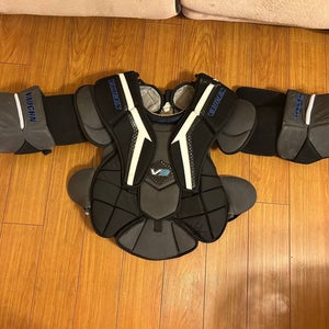 Large Vaughn Velocity V9 Pro Goalie Chest Protector (Used)