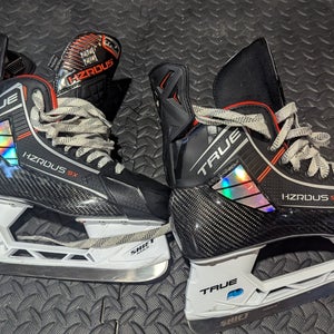 True HZRDUS 9X Hockey Skates Regular Width 9 (Used)