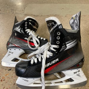 Senior Bauer Vapor X3 Hockey Skates Regular Width 11.5 (Used)