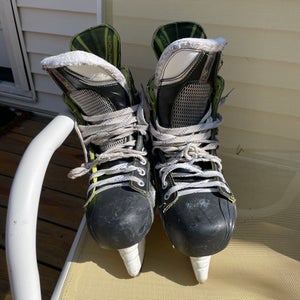 Bauer Vapor X100 Hockey Skates Regular Width 10 (Used)
