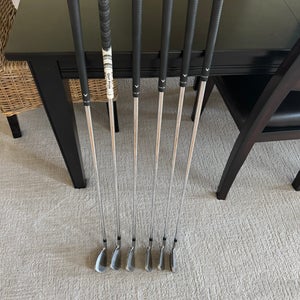Men's Callaway Mavrik Right Handed Iron Set Stiff Flex  (Used)