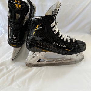 Bauer Supreme M5 Pro Hockey Skates Size 5.5 (Used)