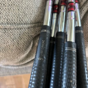 Men's 2020 Adams Tight Lies Right Handed Iron Set Regular Flex 6 Pieces Steel Shaft (Used)