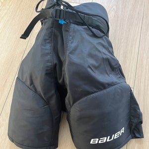 Large Youth Bauer X Hockey Pants (Used)