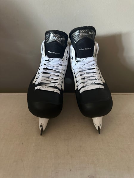 True Custom 1 Piece Goalie Skates Size 8/8.5
