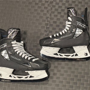 True Catalyst 9X4 Size 9.0W Hockey Skates