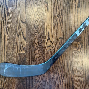 2 Senior CCM JetSpeed FT2 Right Handed Custom P28 85 Flex Hockey Sticks Pro Stock (Used)