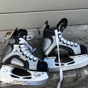 Easton Hockey Skates 9 (Used)