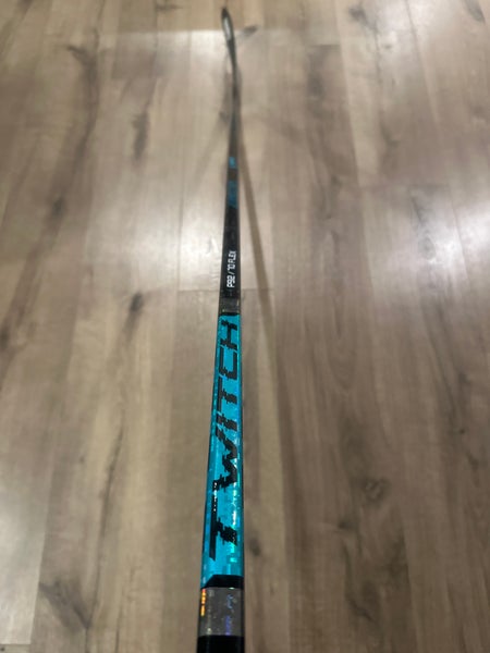 Senior Bauer Twitch Right Handed Hockey Stick P92  70 flex (New)