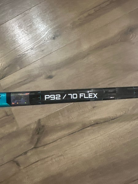 Senior Bauer Twitch Right Handed Hockey Stick P92  70 flex (New)
