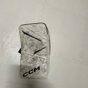 CCM Axis 2.9 Regular (Used)
