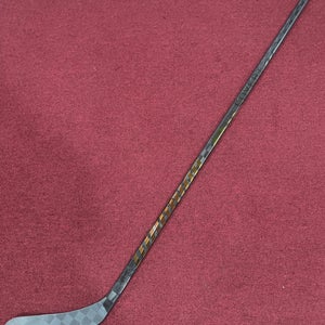 Warrior Covert QR6 pro Right Handed P28 Curve 95 Flex Pro Stock (New) Stick Item#PSJQR6