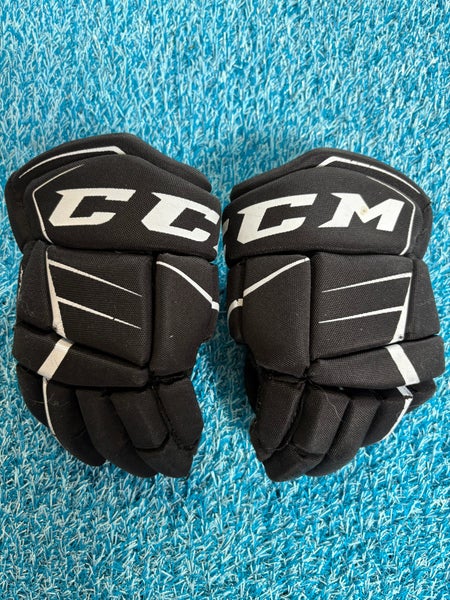 Black Youth CCM JetSpeed FT1 Gloves 8" (Used)