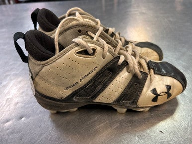 Used Under Armour Junior 03.5 Football Cleats 11868-S000057354