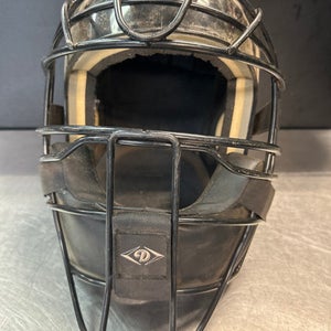 Used Diamond CATCHERS MASK L/XL Catcher's Equipment 11868-S000056148