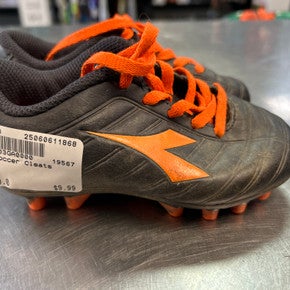 Used Diadora Soccer Cleats Black Youth 09.0 11868-S000063103
