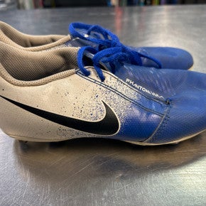 Used Nike Soccer Cleats Royal Blue Junior 03.5 11868-S000060883