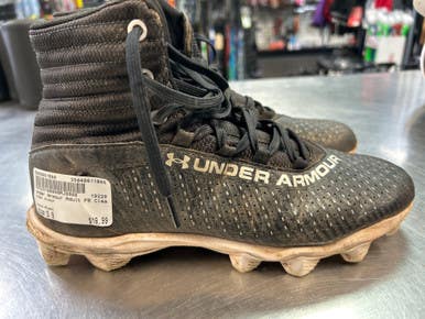 Used Under Armour Adult FB Cleats Black Senior 9 11868-S000061890