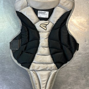 Used Easton CHEST PROTECTOR Catchers Chest Protector Black Youth 11868-S000061867