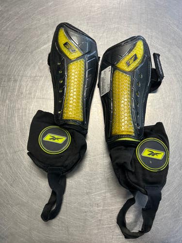 Used Reebok Soccer Shin Guards Adult Black LG 11868-S000061816