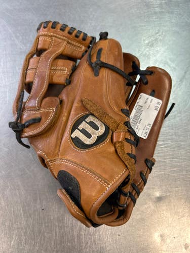 Used Wilson A900 BB/SB Glove RH Throw Brown 12" 11868-S000063063
