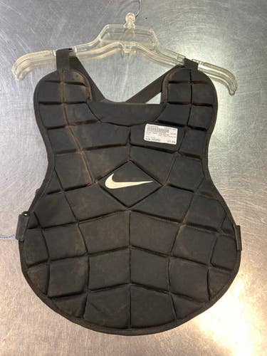 Used Nike CHEST PROTECTOR Catchers Chest Protector Black Intermed 11868-S000049889