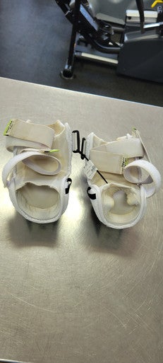 Used STX CELL V Lacrosse Arm Pads/Guards White MD 11497-S000149514
