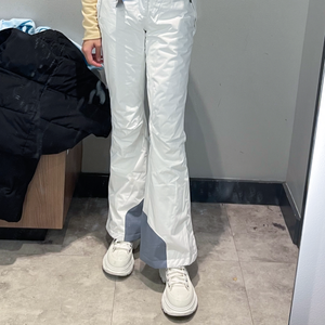 White Medium Women's Columbia Pants (Used)