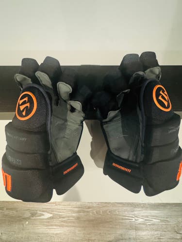 Oilers pro stock gloves Warrior Covert QR6 14”
