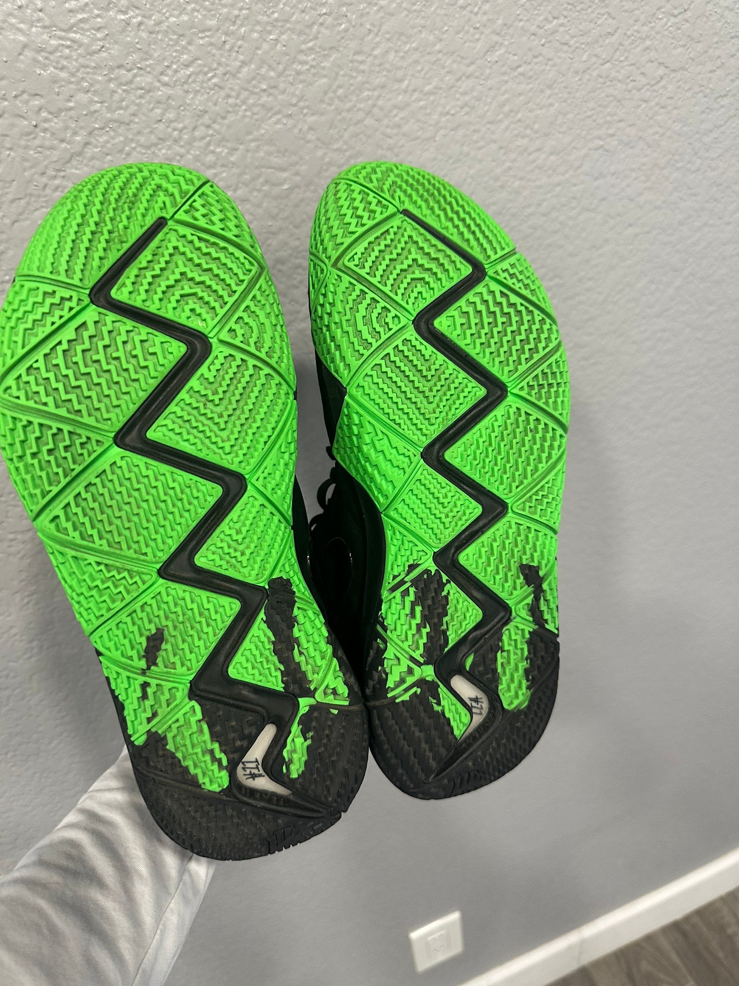 Nike Kyrie 4 Halloween Drip Edition | SidelineSwap | Buy and Sell