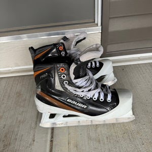 Bauer Elite Hockey Goalie Skates Regular Width 8 (Used)