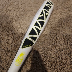 Combat Maxum Composite USSSA Certified Bat (-11) 18 oz 29"