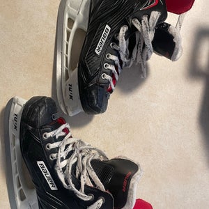 Bauer Vapor X350 Hockey Skates Regular Width Size 4 (Used)