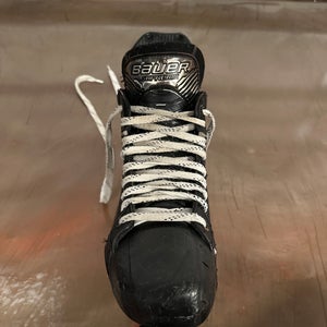 JUST REALIZED HOLDER IS CRACKED, WILL REPLACE 2022 Bauer Supreme Mach Hockey Skates 9.5 (Used)