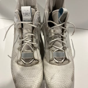 White Men's Size M 11.0 (W 12.0) Adult New Balance Mid Top Freeze 4.0 Molded Cleats (Used)