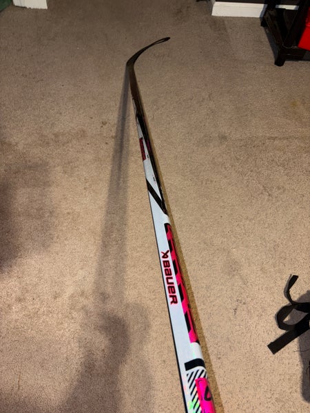 Senior Bauer Twitch Right Handed Hockey Stick P92  (New)